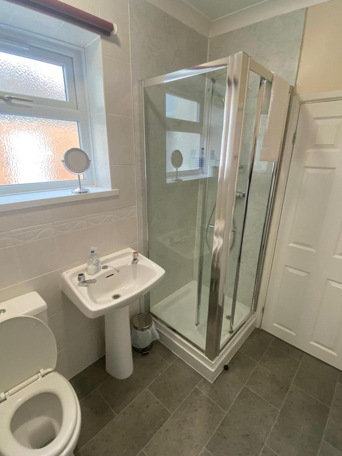 Landguard Lodge Guest House Shipley  Kamer foto